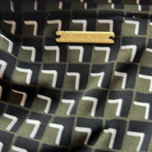 🟢NWOTMichael MichealKors SHEATH.Logo on sleeve&back.XL.Classic Style.Flattering